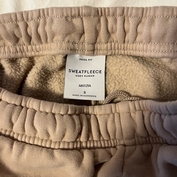 Aritzia Pants - Aritzia Sweatfleece Joggers - Tan